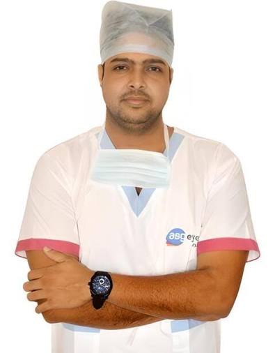 Dr Swanand Pradhan